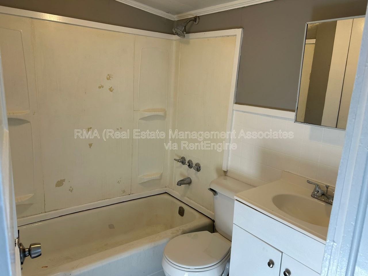 526 N 8th St - Photo 6 of 6