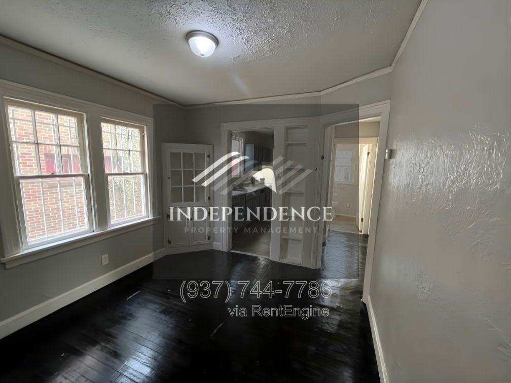 420 Delaware Ave - Photo 3 of 24