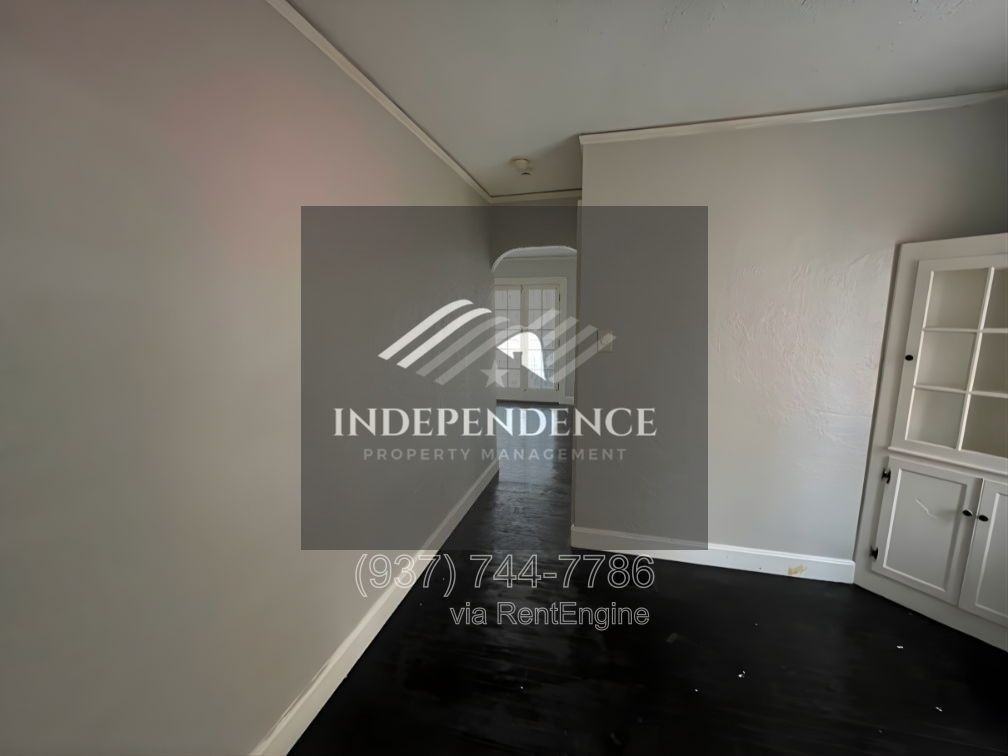 420 Delaware Ave - Photo 5 of 24