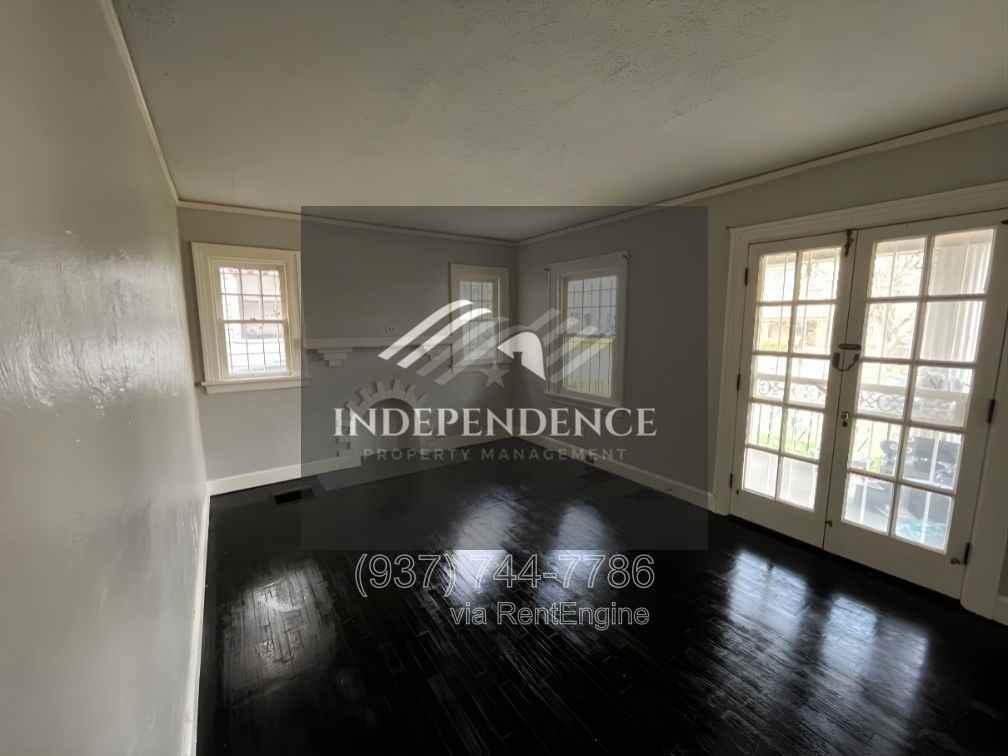 420 Delaware Ave - Photo 6 of 24