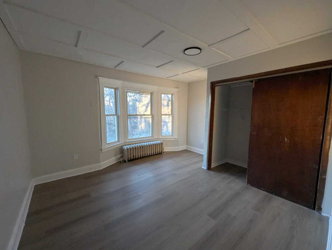 184 Buckingham St #2 - Photo 4 of 9