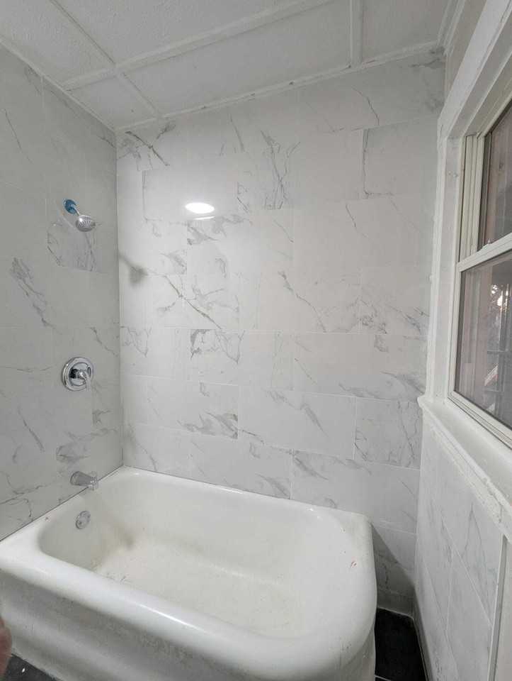 184 Buckingham St #2 - Photo 6 of 9