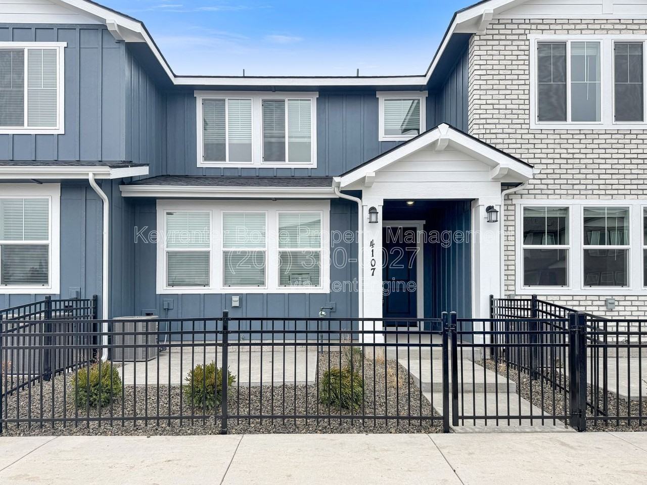 4107 W Perspective St - Photo 2 of 25