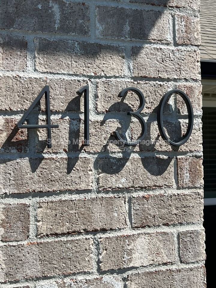 4130 Lazy Breeze Ln - Photo 4 of 50