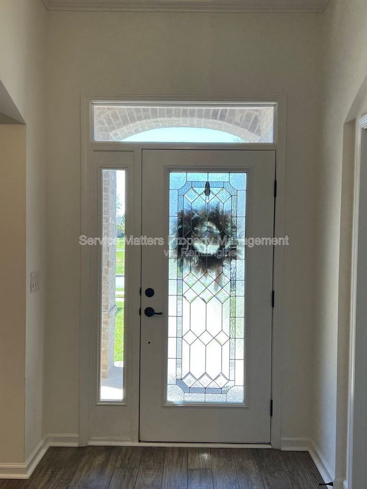 4130 Lazy Breeze Ln - Photo 6 of 50