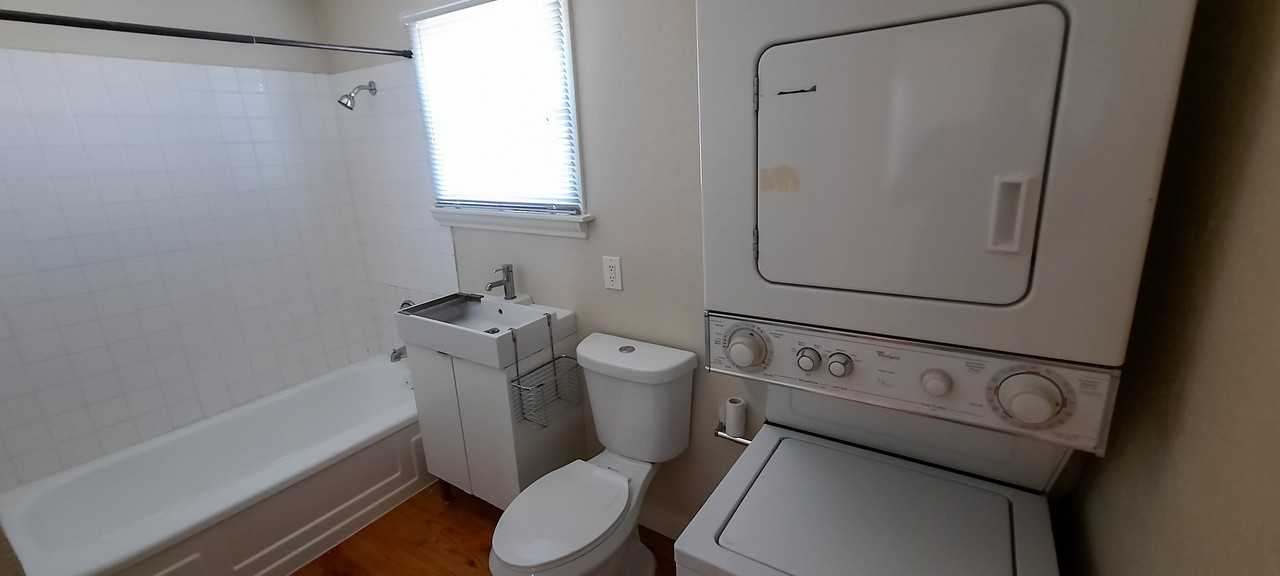 1238 E Pierce St - Photo 6 of 8