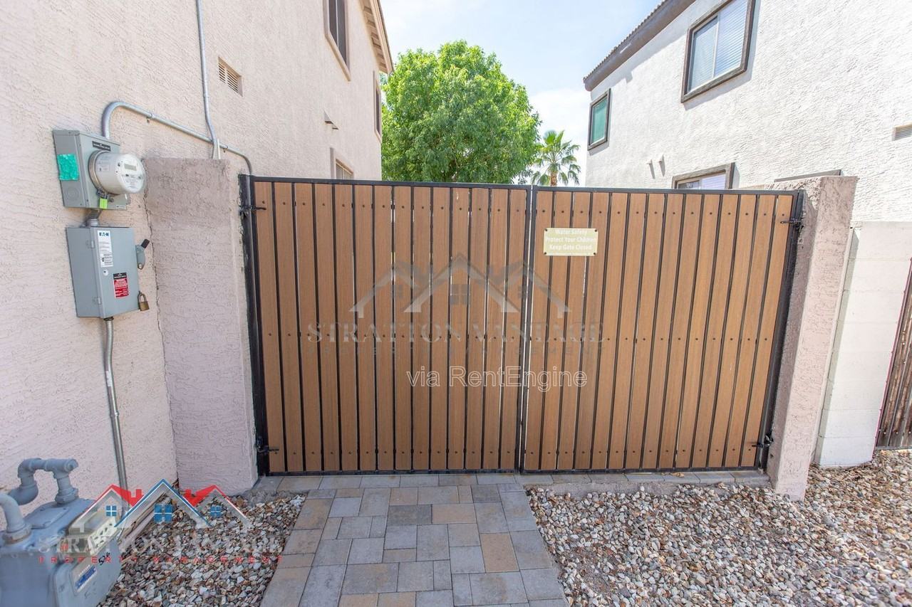 14099 W Riviera Dr - Photo 5 of 50