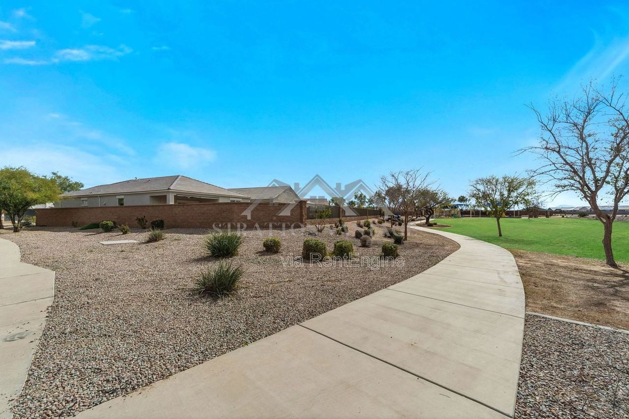 17878 N Pietra Rd - Photo 4 of 28