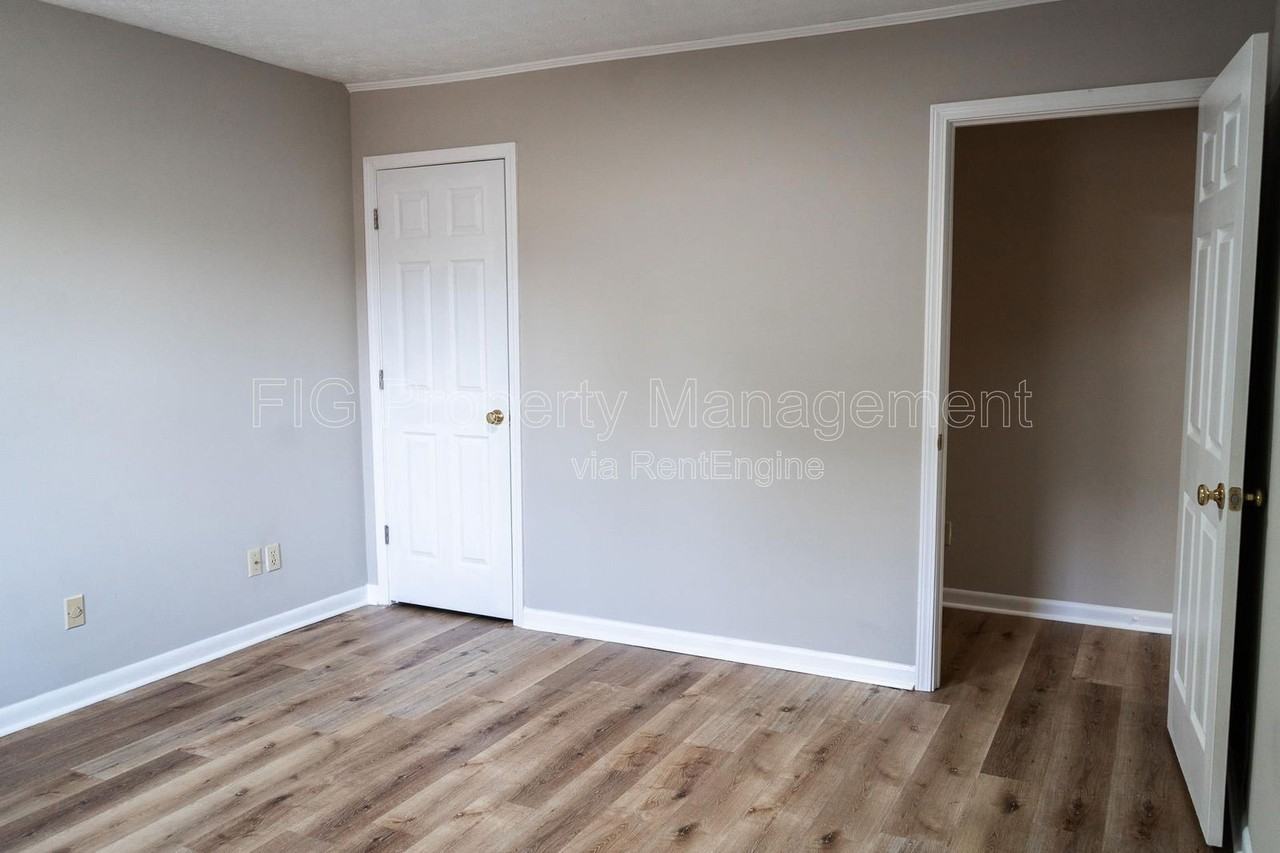 1816 Lively Rd - Photo 3 of 37