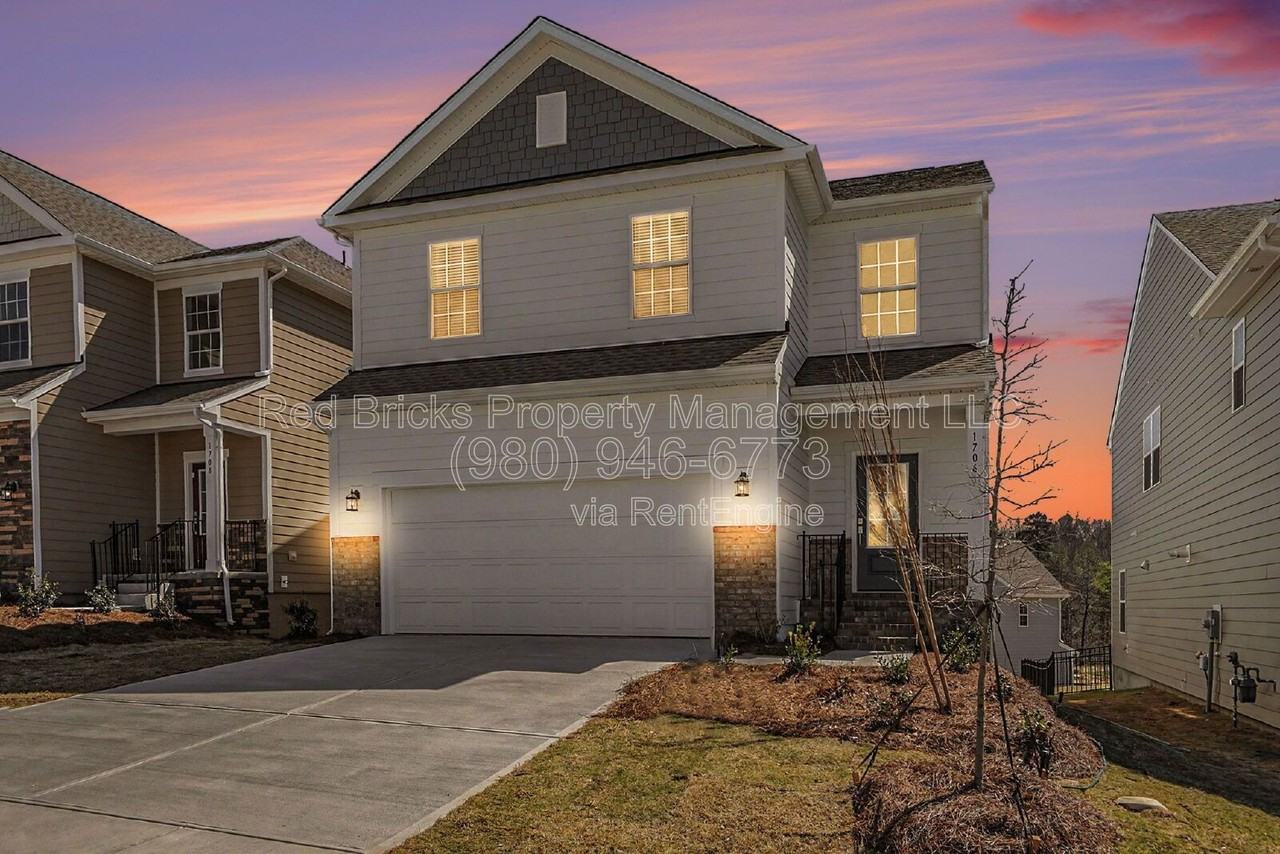 1706 Heron Ct - Photo 4 of 32