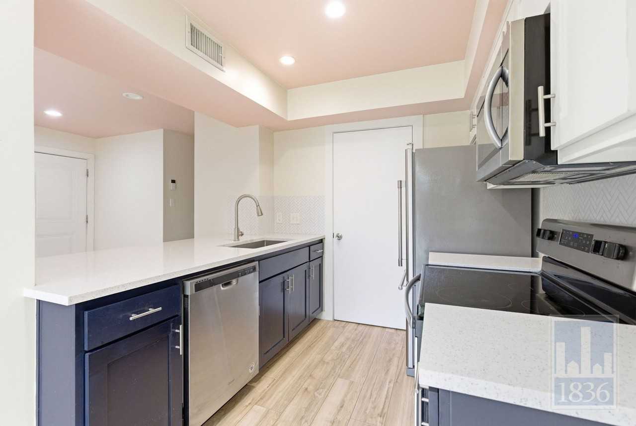 1308 Southport Dr #D - Photo 7 of 50