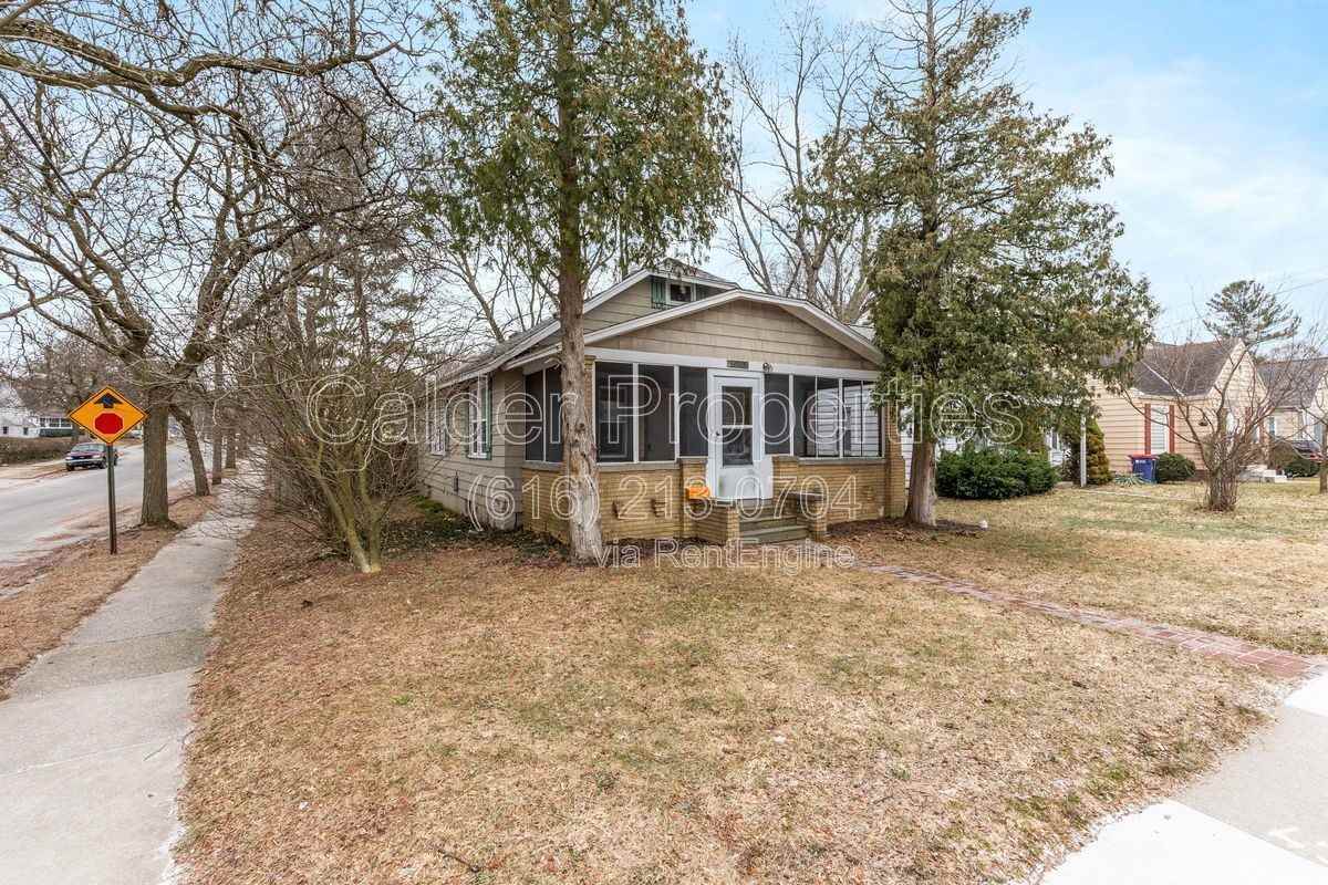 950 Merritt St Se - Photo 2 of 22