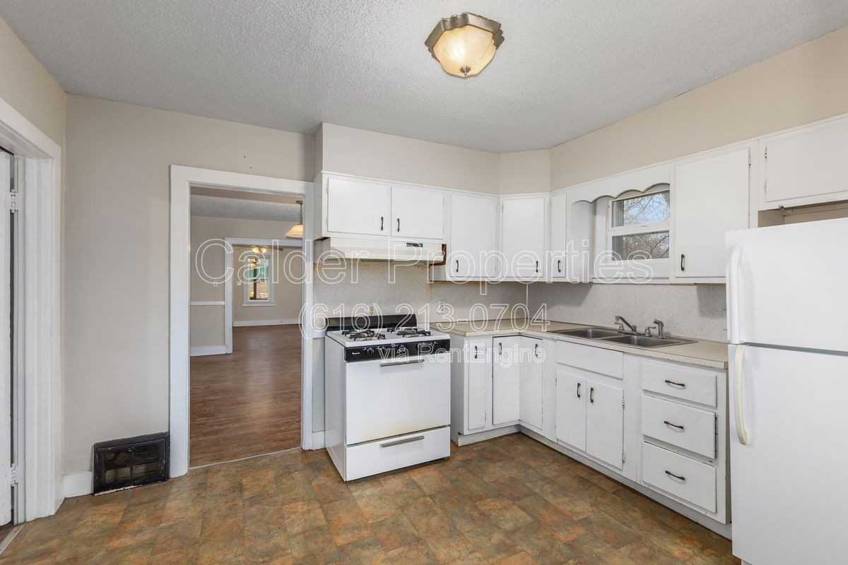 950 Merritt St Se - Photo 6 of 22