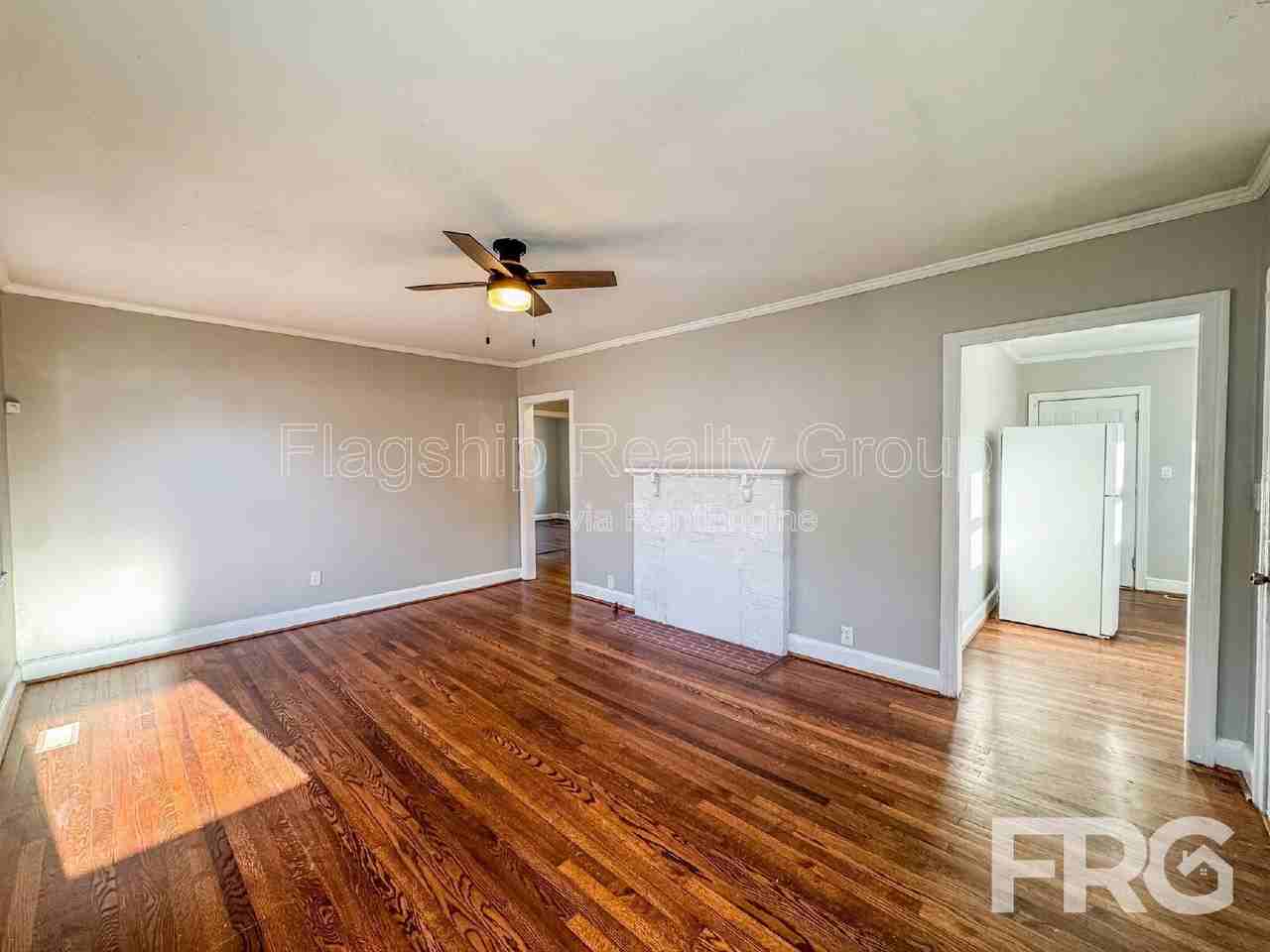 611 Rudolph St - Photo 5 of 25