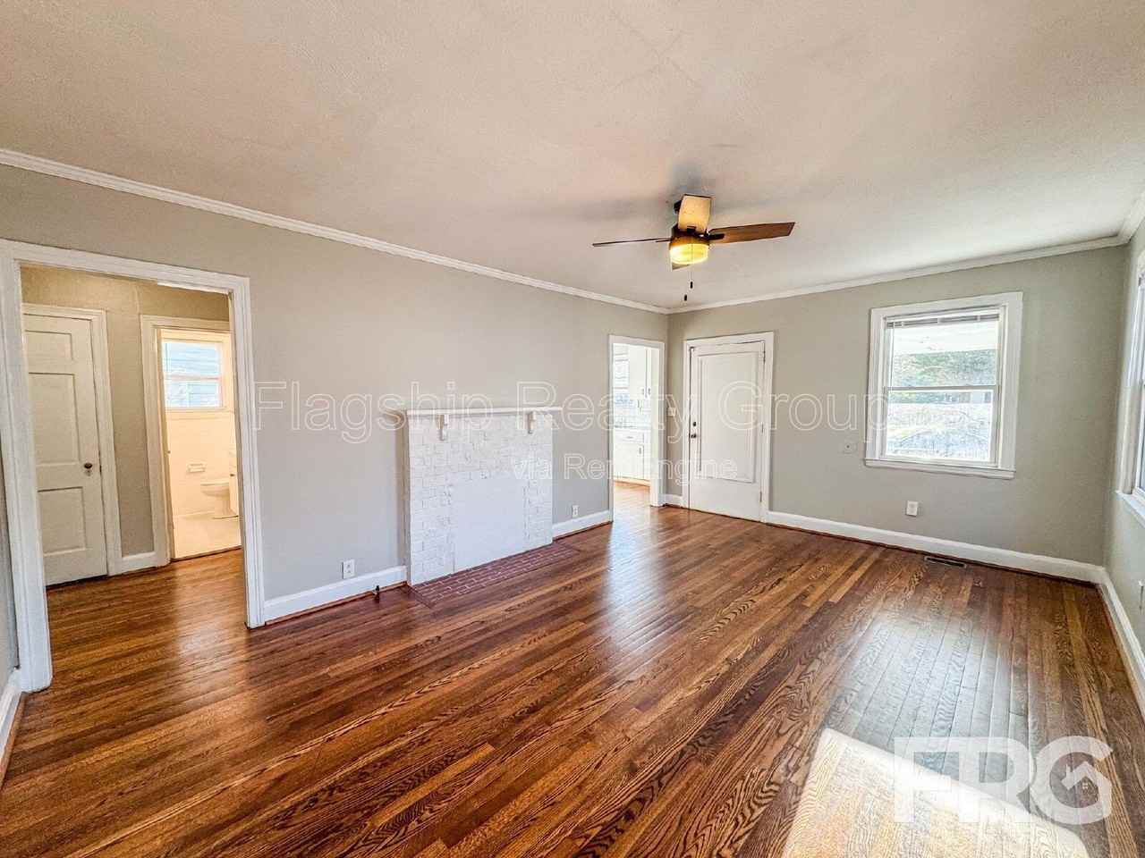 611 Rudolph St - Photo 6 of 25