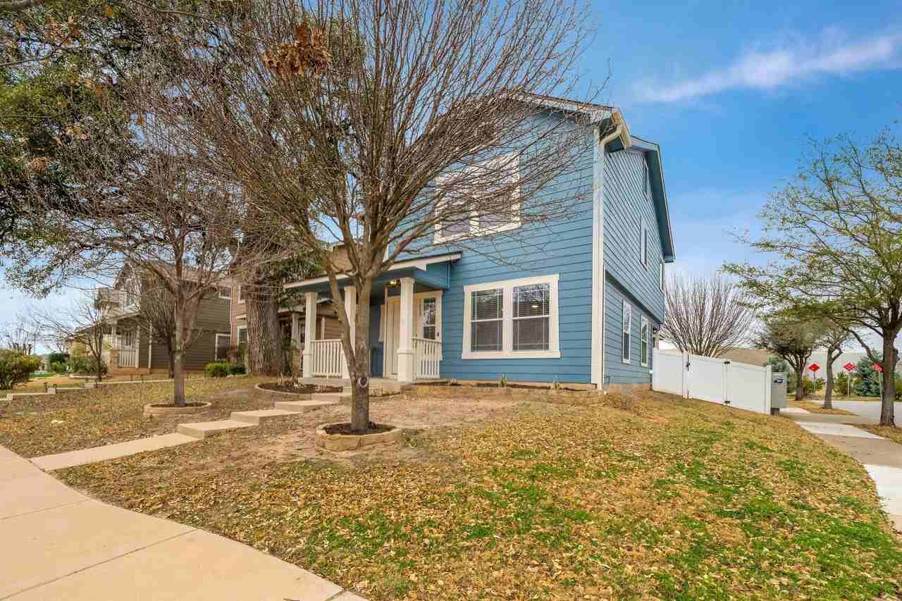 1600 Big Thicket Dr - Photo 2 of 30