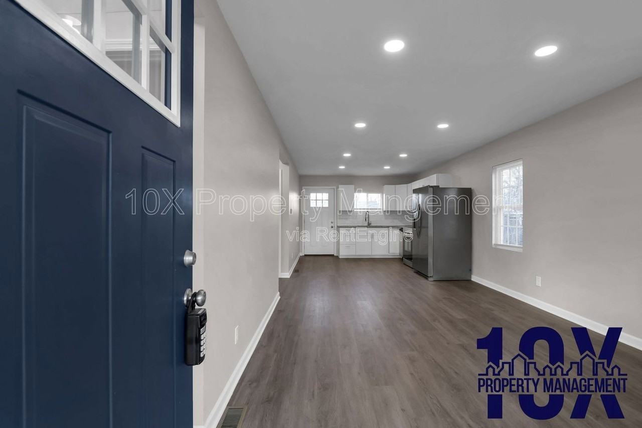 2453 Mcguffey Rd - Photo 7 of 45