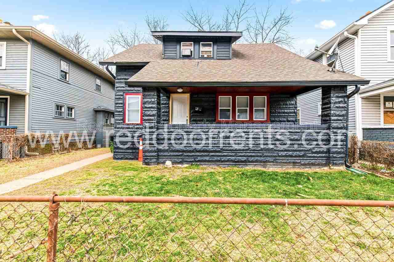 408 N Oakland Ave #A - Photo 3 of 22