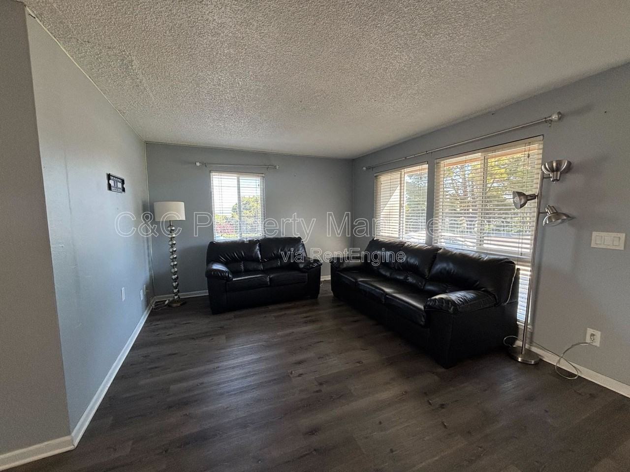 1252 Marionola Way - Photo 6 of 17