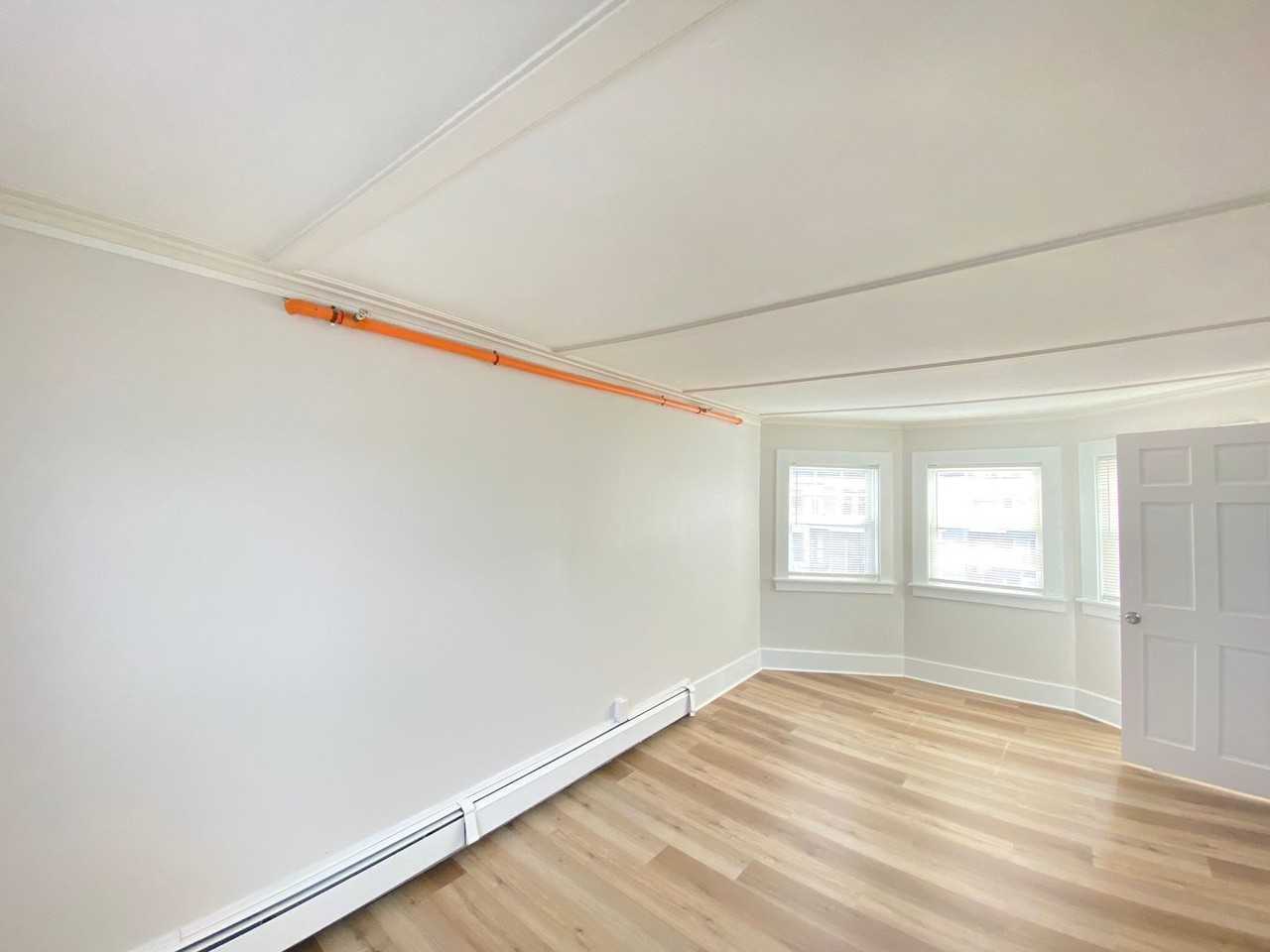 125 N Main St #5 - Photo 5 of 23