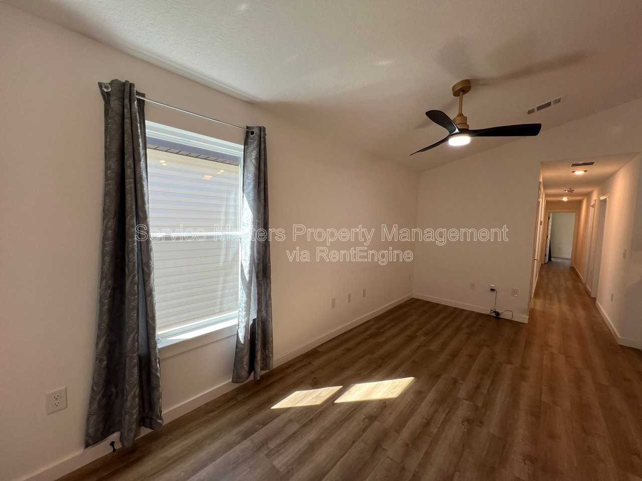 3241 Damon Dr - Photo 5 of 39