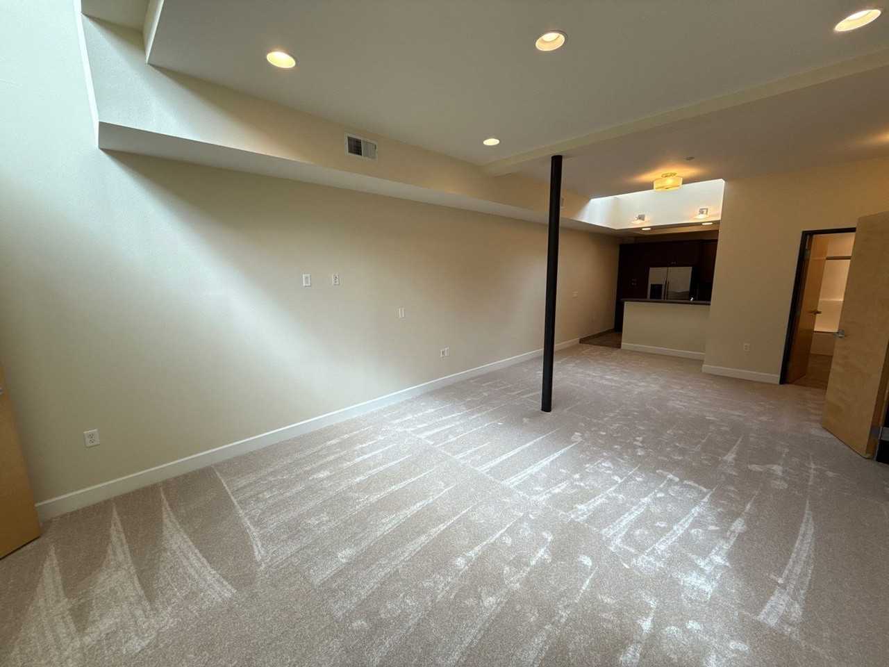 160 Liberty St Ne #305 - Photo 3 of 26