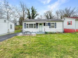 featured image of 1704 Lenland Ave