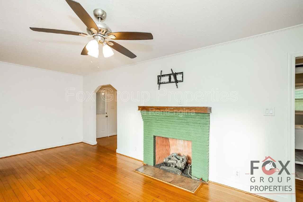 1102 Woods Dr - Photo 5 of 16