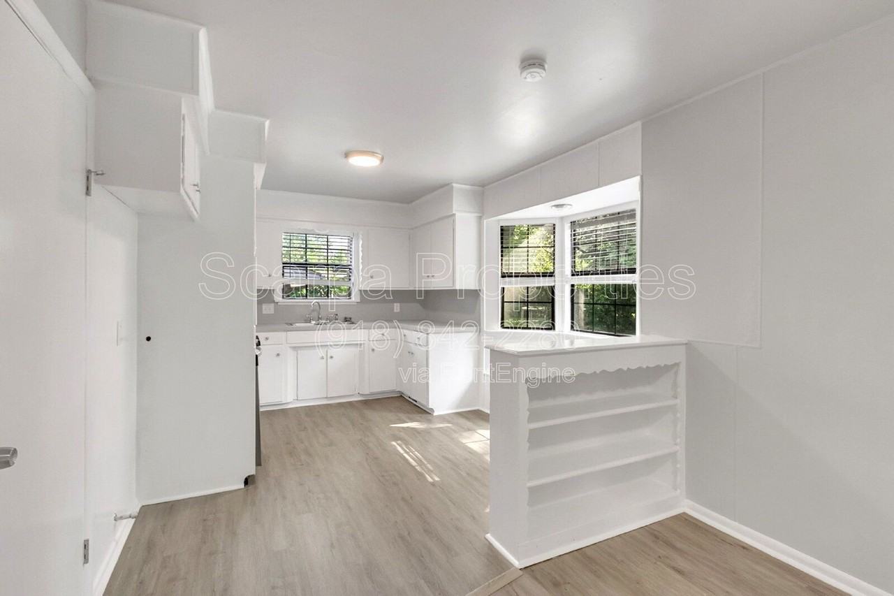 1809 S Birch Ave - Photo 6 of 19