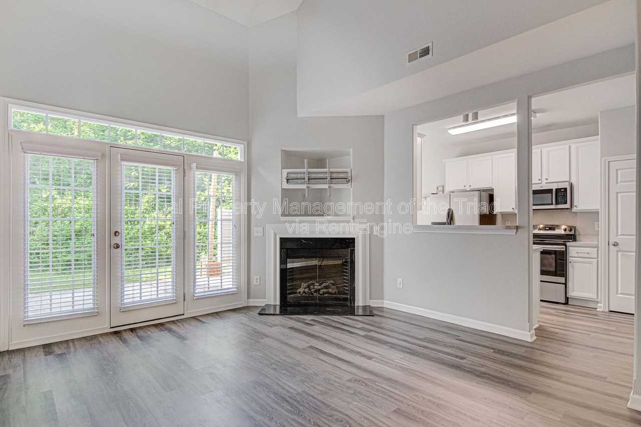 5972 Hollow Wood Ct - Photo 2 of 18