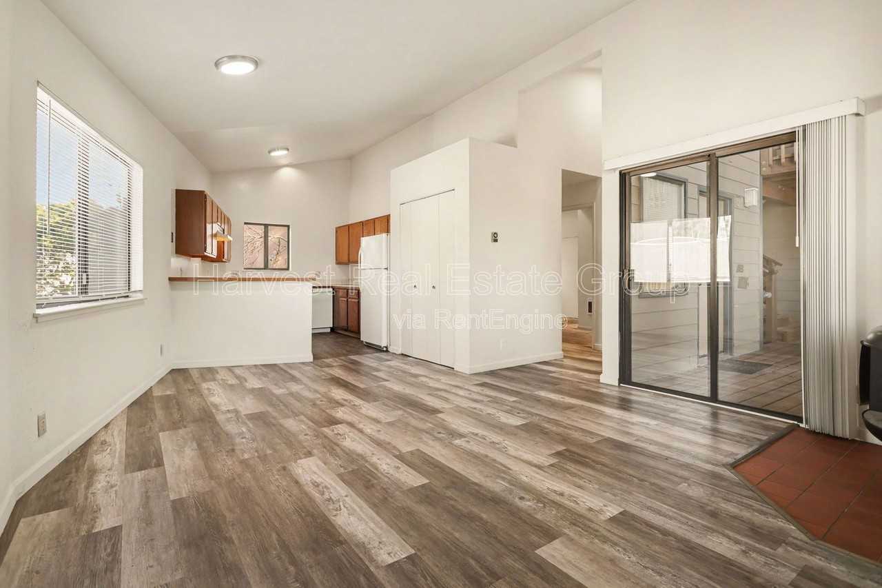 2982 Park Blvd - Photo 4 of 16