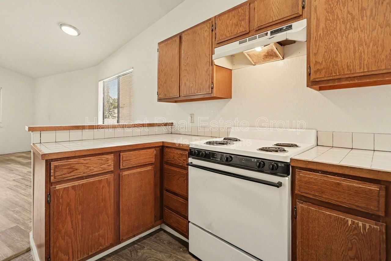 2982 Park Blvd - Photo 7 of 16