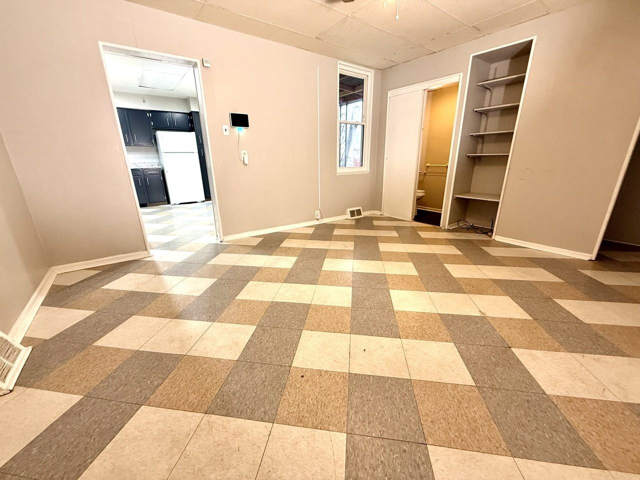 1124 4th Ave #1 - Photo 2 of 17