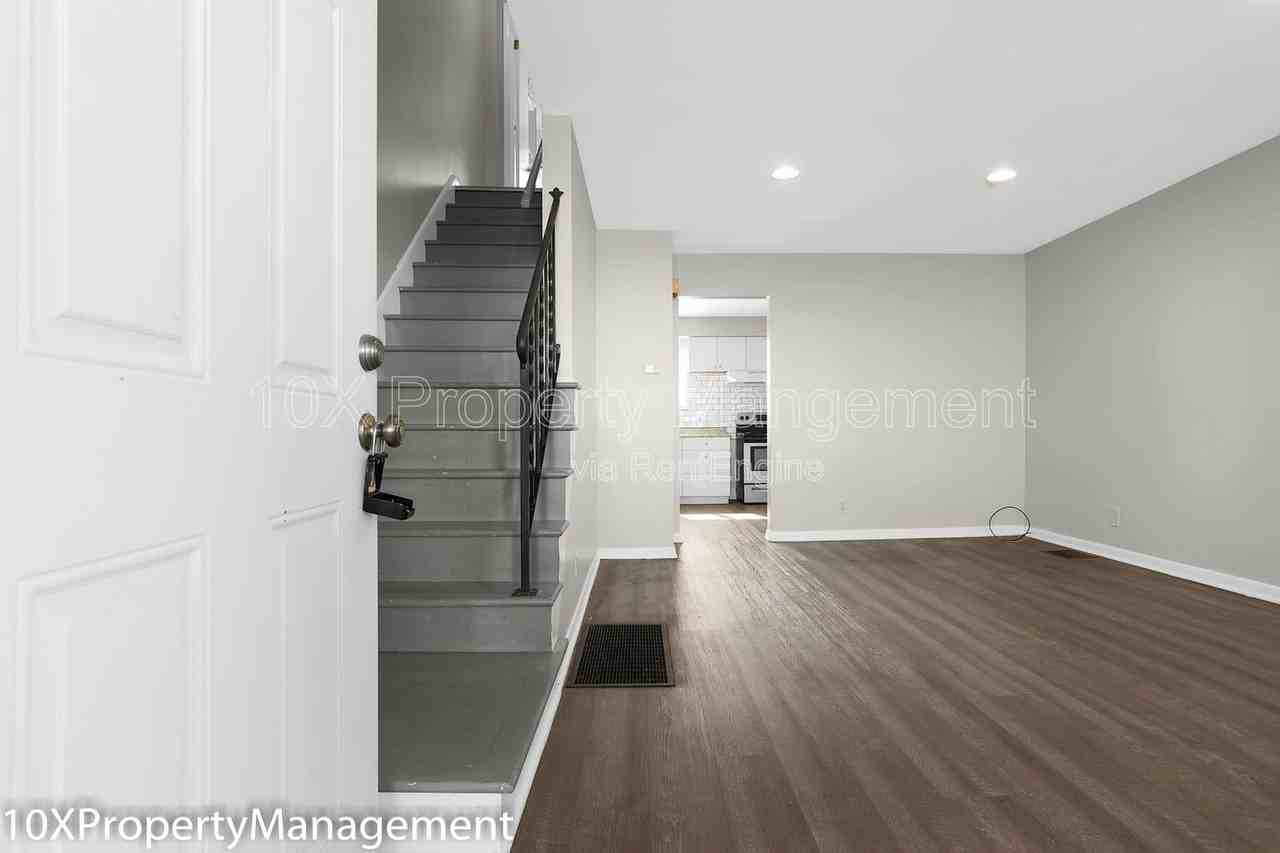 3257 Cleveland Ave #C - Photo 7 of 31