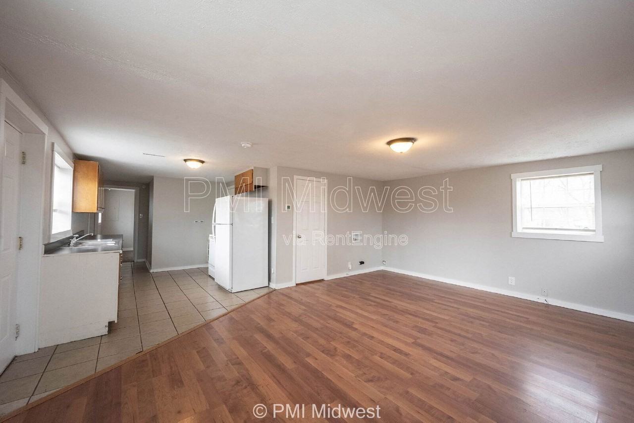 3125 Clover Dr #B - Photo 6 of 24