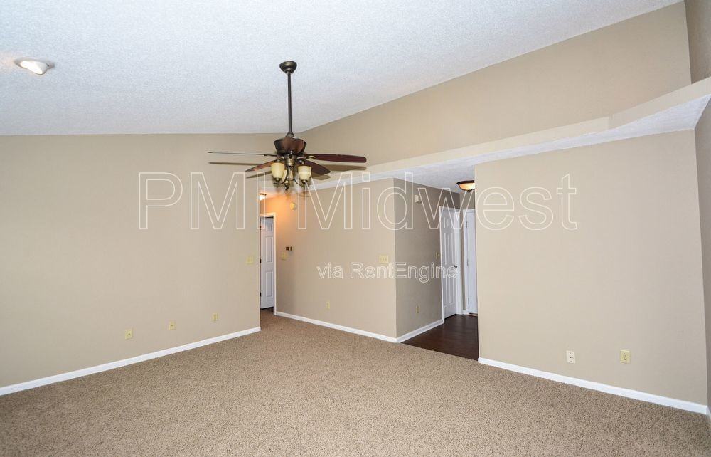 8177 Amarillo Dr - Photo 2 of 27