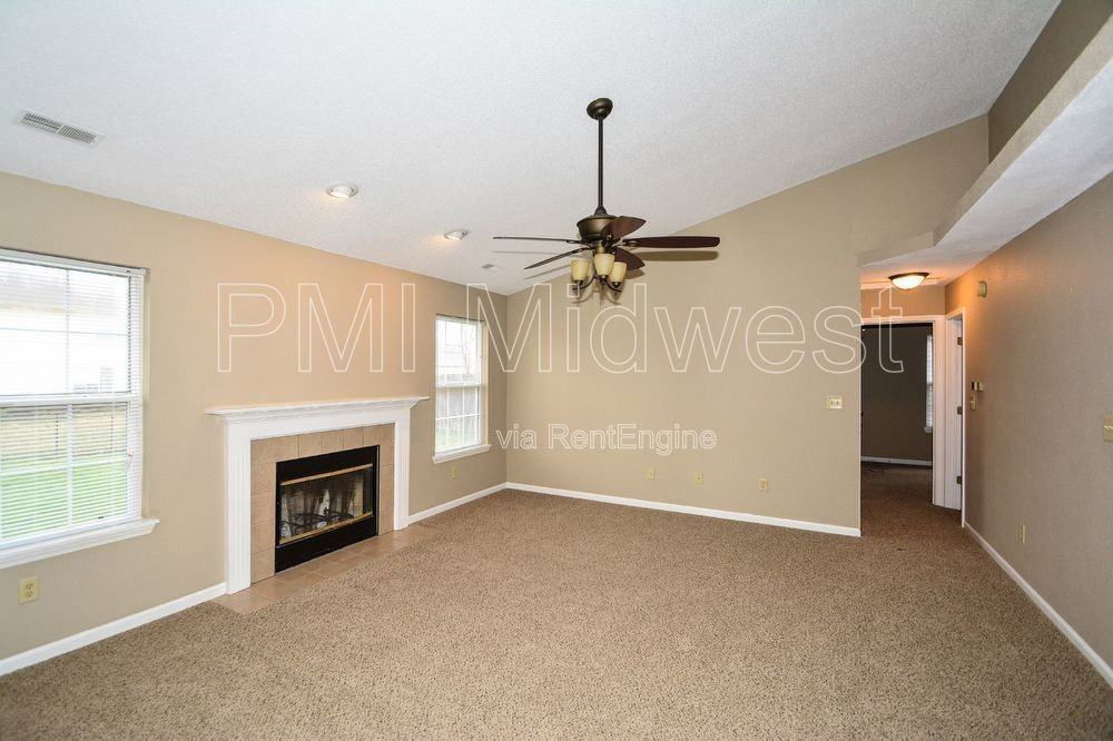 8177 Amarillo Dr - Photo 3 of 27