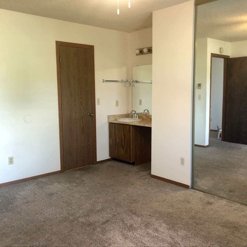 710 City Park Ave #1 - Photo 7 of 14