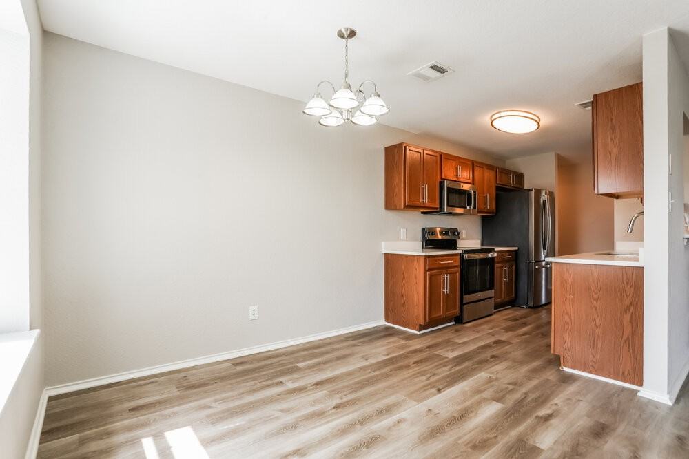 105 Altamont St - Photo 5 of 16