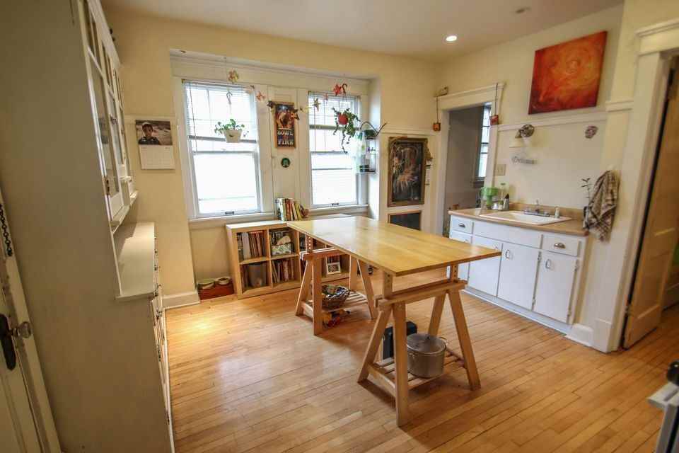 2760 N Murray Ave - Photo 4 of 10