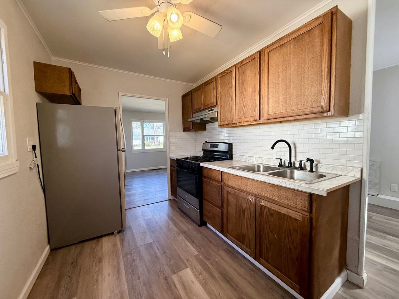1008 W Purtscher Dr - Photo 3 of 8