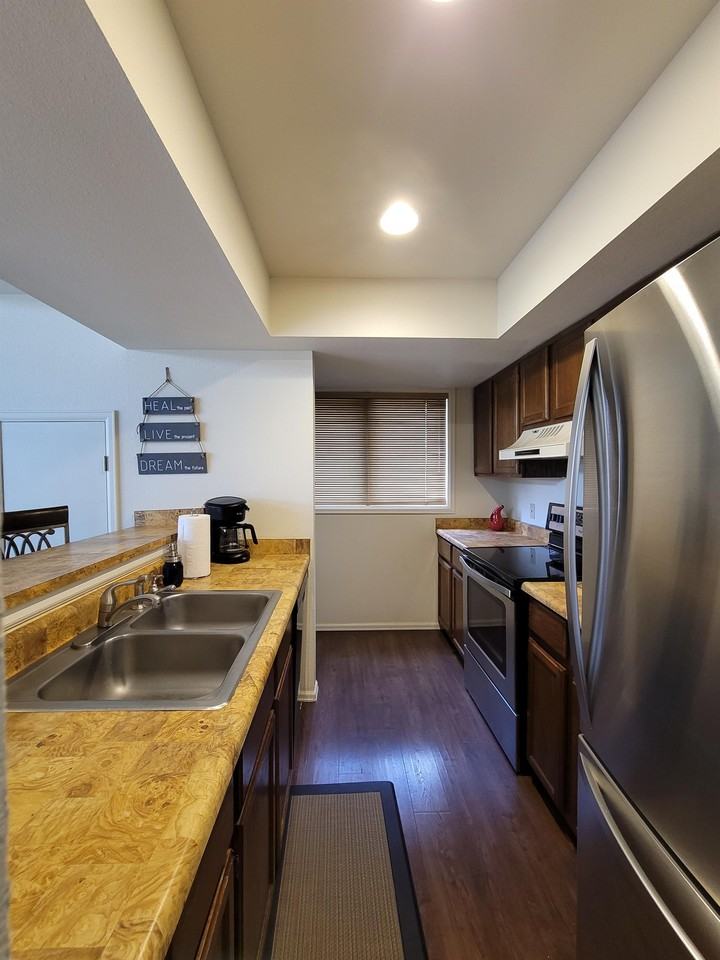247 Davis Cup Dr #4111 - Photo 7 of 38