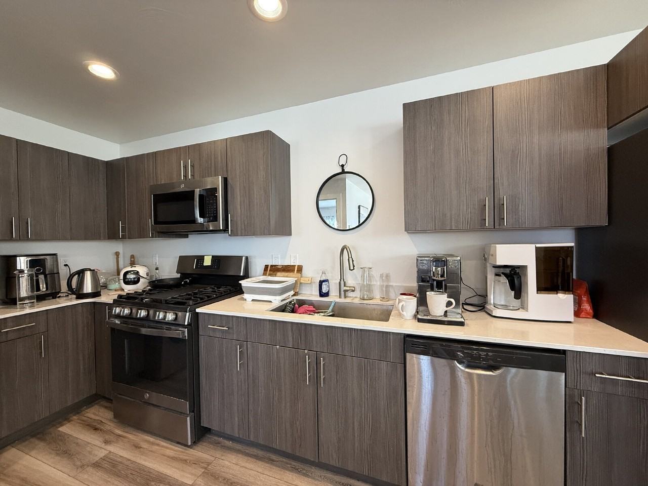 5528 Leiden Ln - Photo 2 of 9