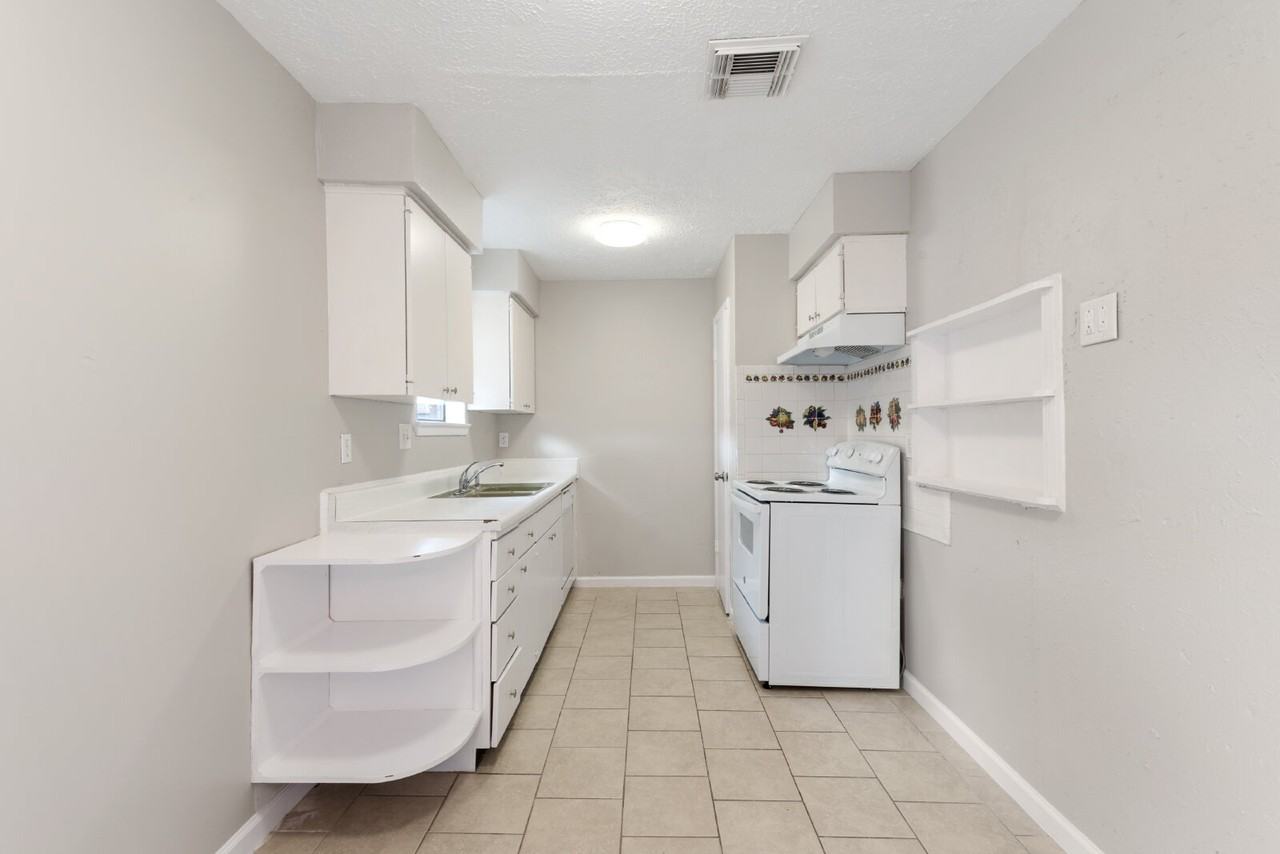 743 Deercrest St - Photo 7 of 34