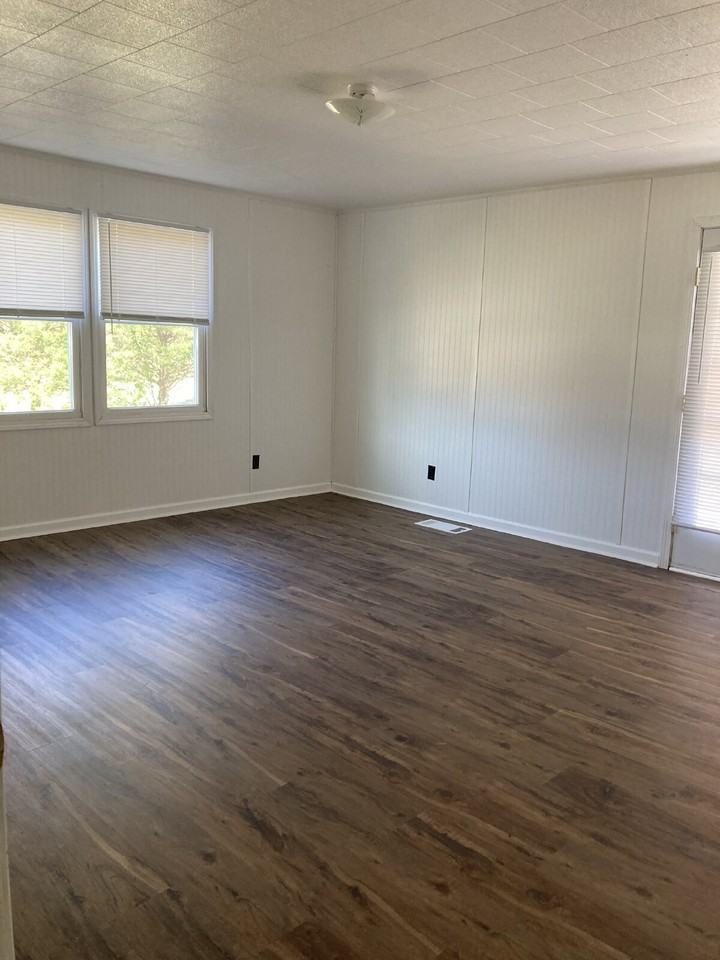 204 Patterson St - Photo 7 of 16