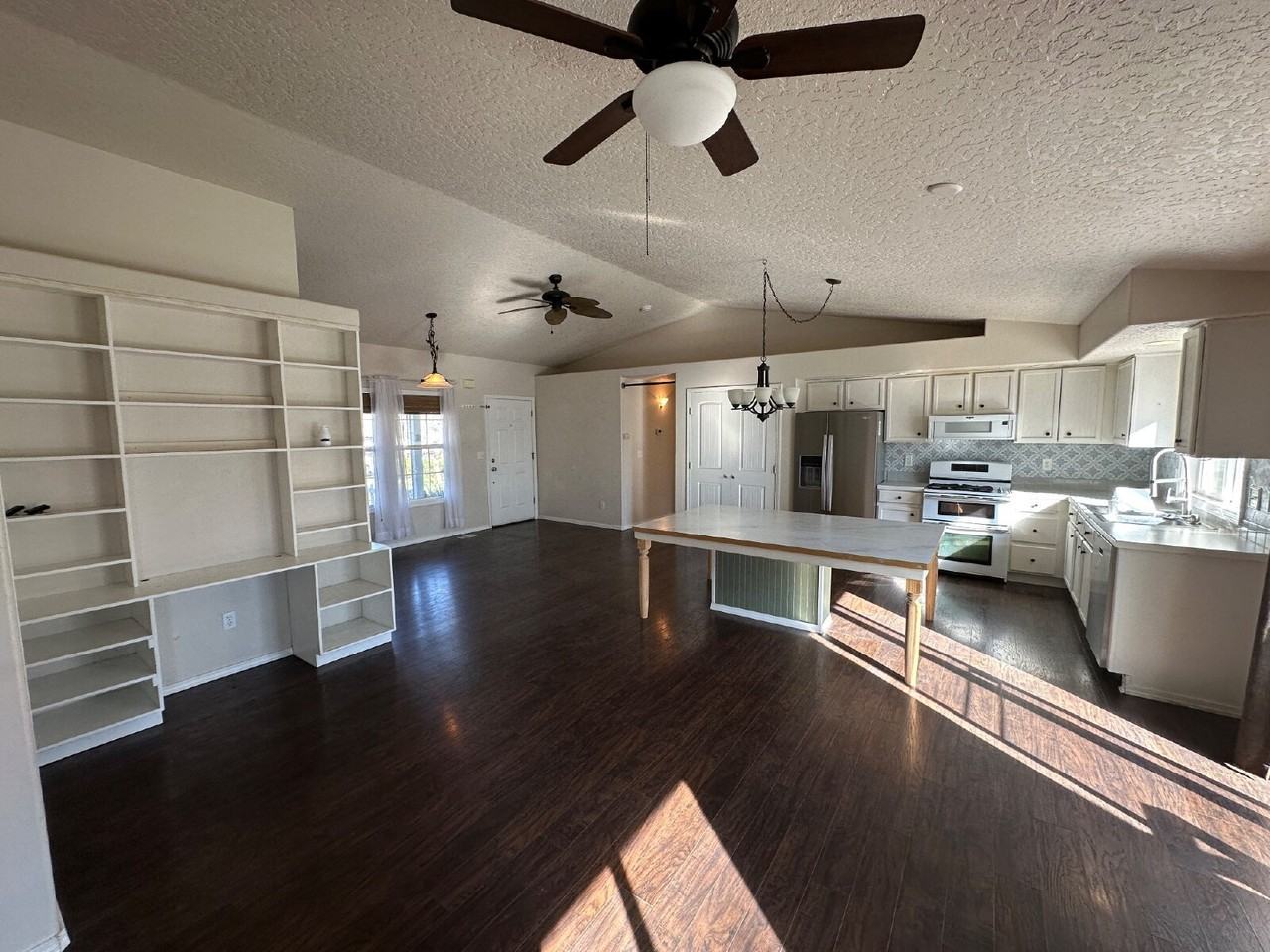 1328 Goldenrod Pl - Photo 6 of 29