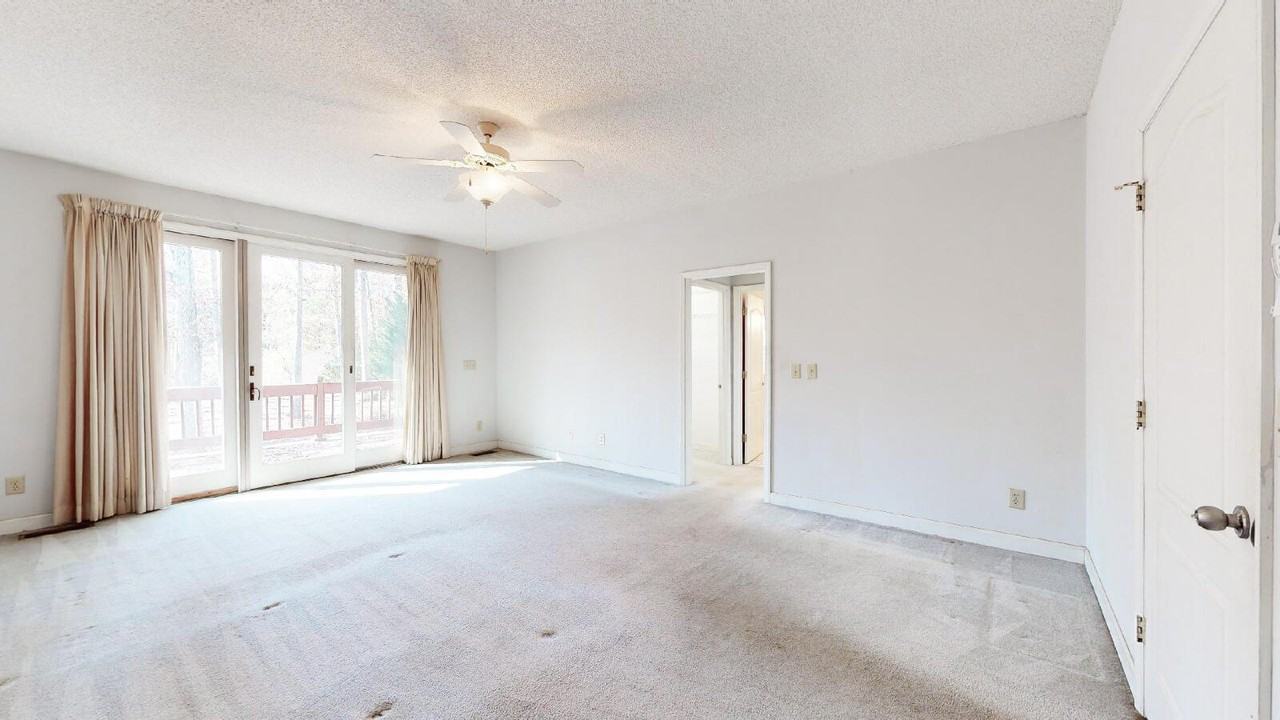 5737 Maylandia Rd - Photo 3 of 27