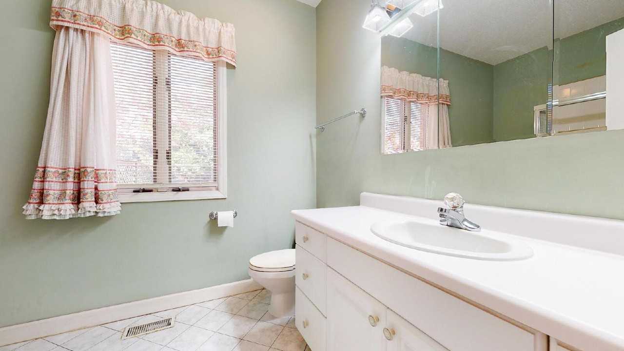 5737 Maylandia Rd - Photo 7 of 27