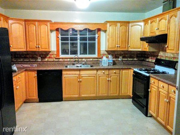 487 Ramos Ave - Photo 2 of 7