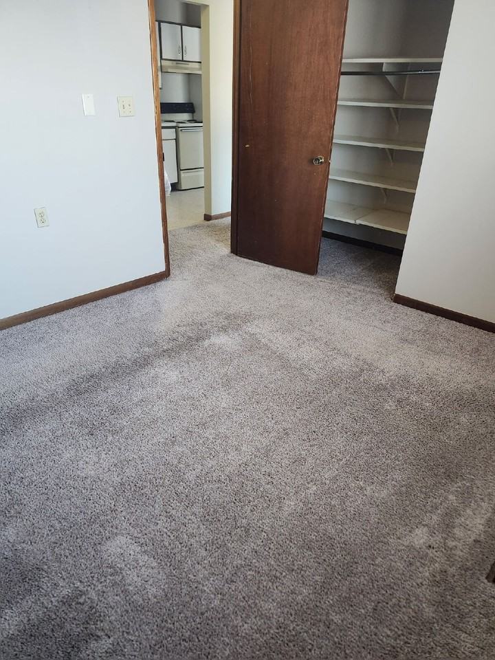 102 8th Ave Nw #06C - Photo 4 of 5